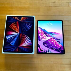 iPad Pro 12.9” 256 GB - 5th Generation